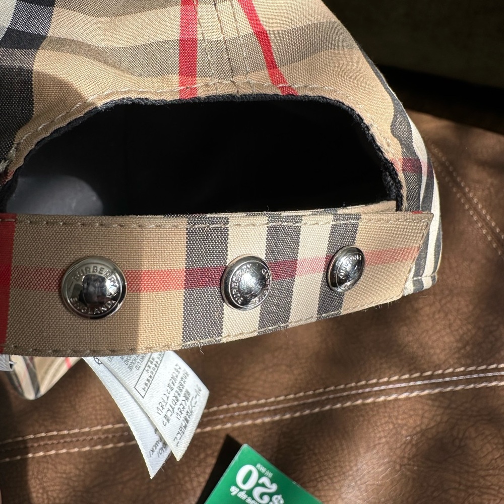 Burberry baseball hat - Picture 6 of 10